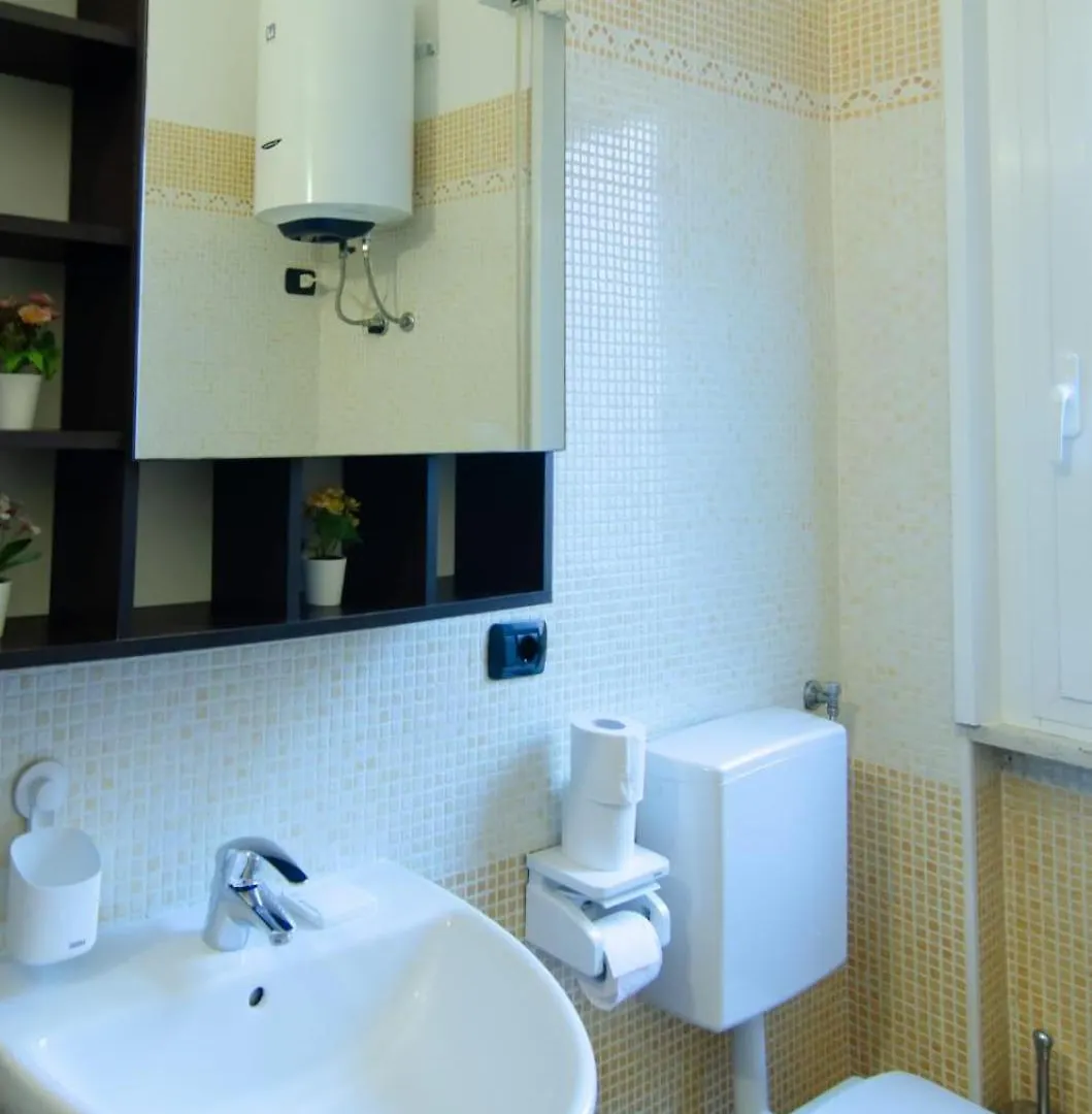 A Casa Da Vicky Apartment Parma 0*,